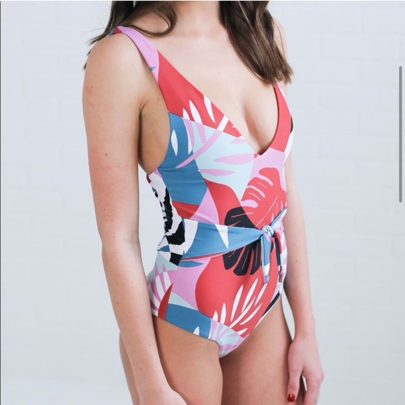 AMUSE SOCIETY • NEW! Ramsey One Piece Swimsuit - Orchid - Size XS - Picture 5 of 16